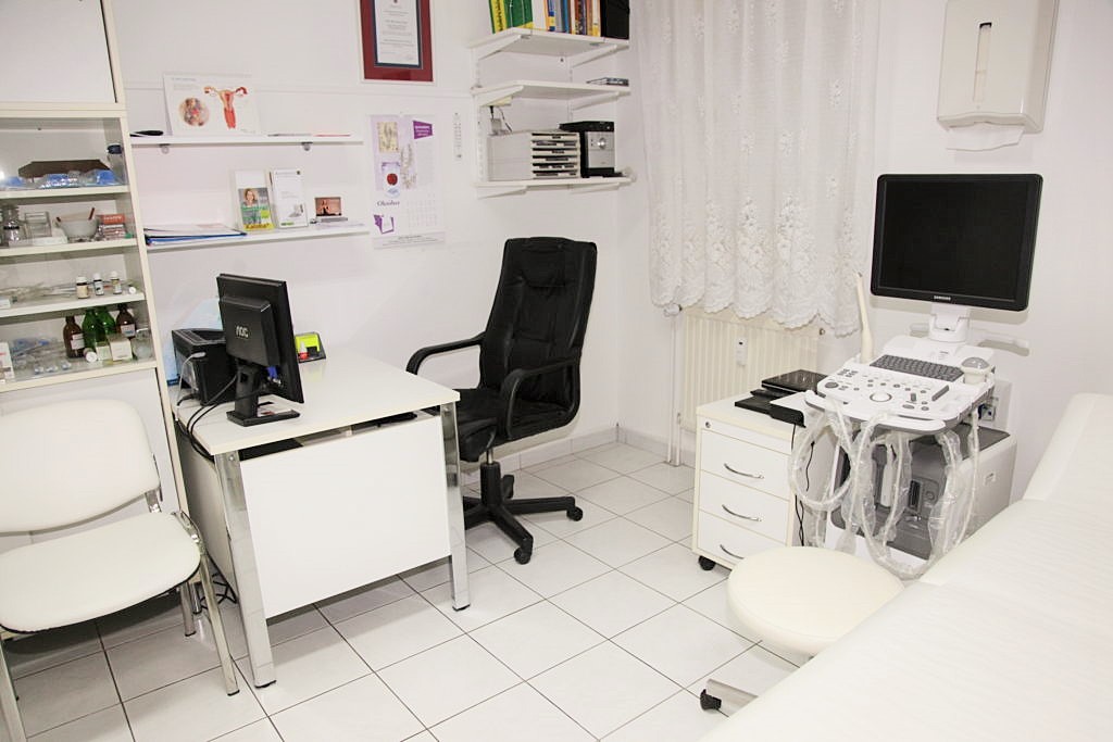 Dr. Balogh Elek szülész nőgyógyász Mosonmagyaróvár - magánrendelő9